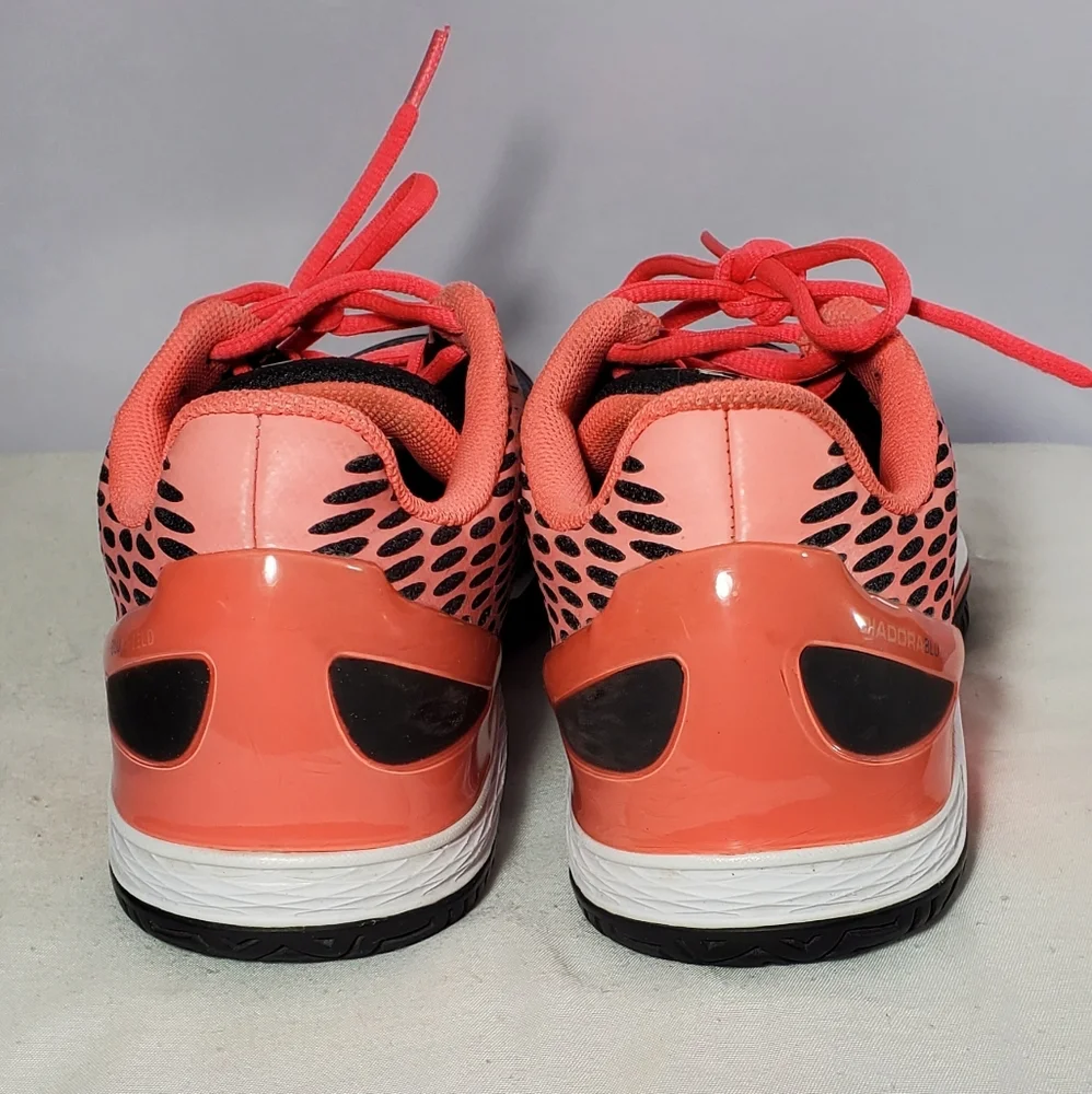 Diadora Women's Size 9 Blushield Speed 2 Sneakers.